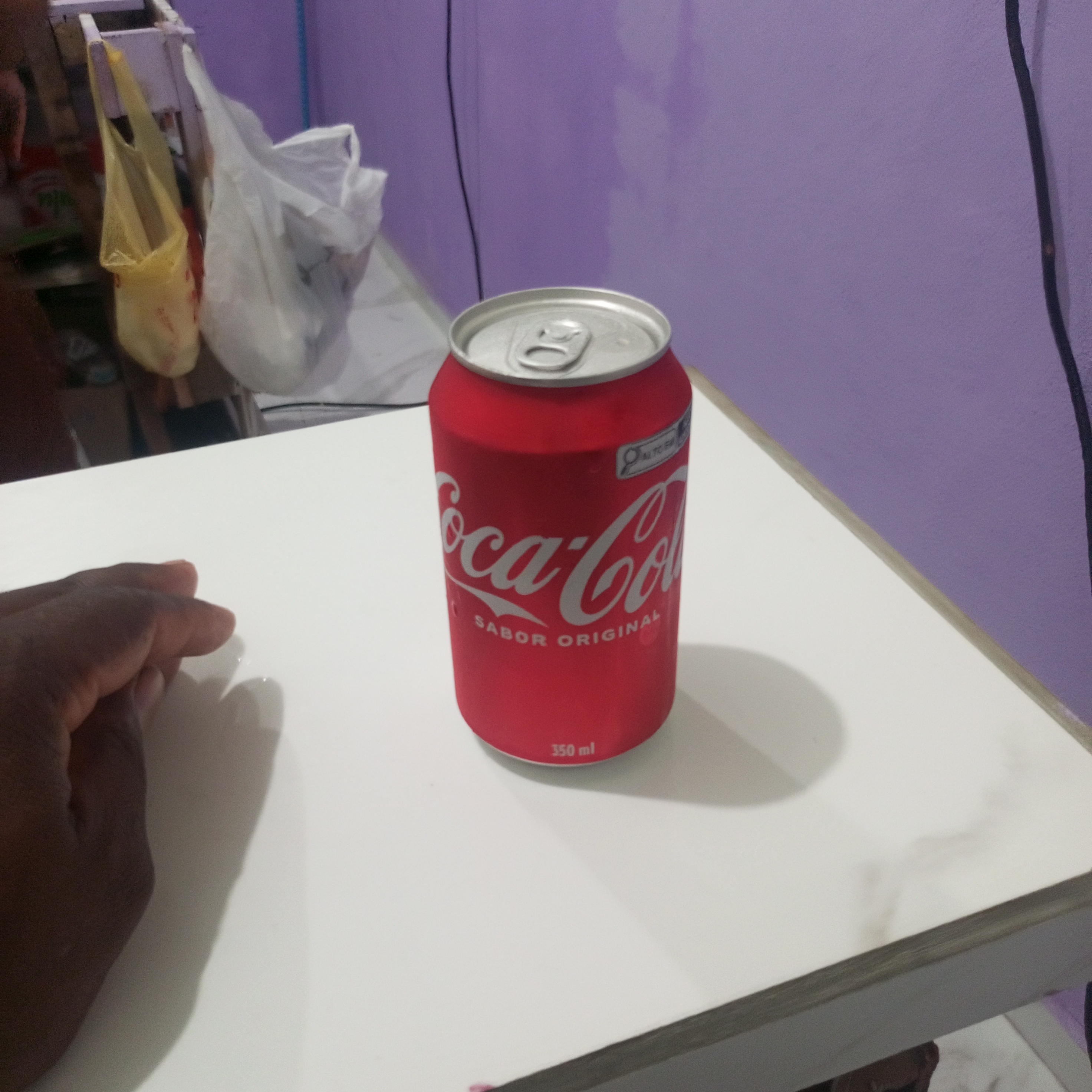 coca-cola lata