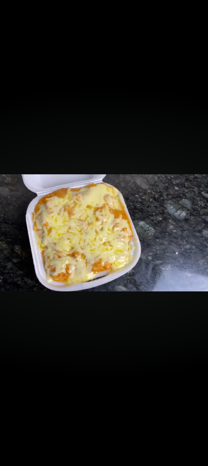  Batata Recheada de Bacalhau Batata macia e bem recheada com bacalhau