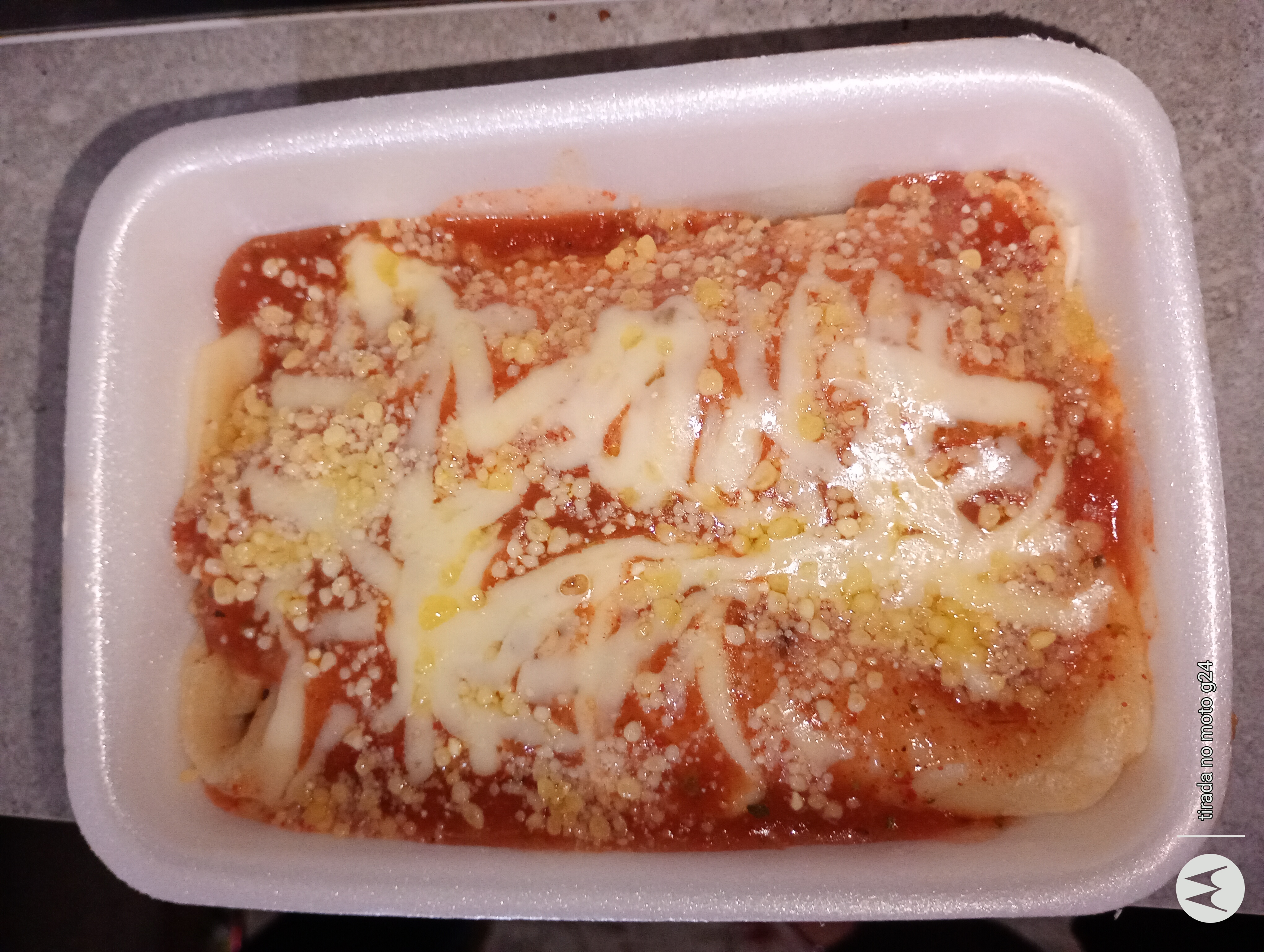 Panqueca de Frango ao Molho de Tomate